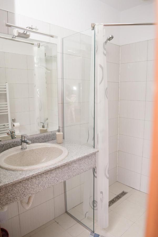 Vila Silfar Macin Екстериор снимка